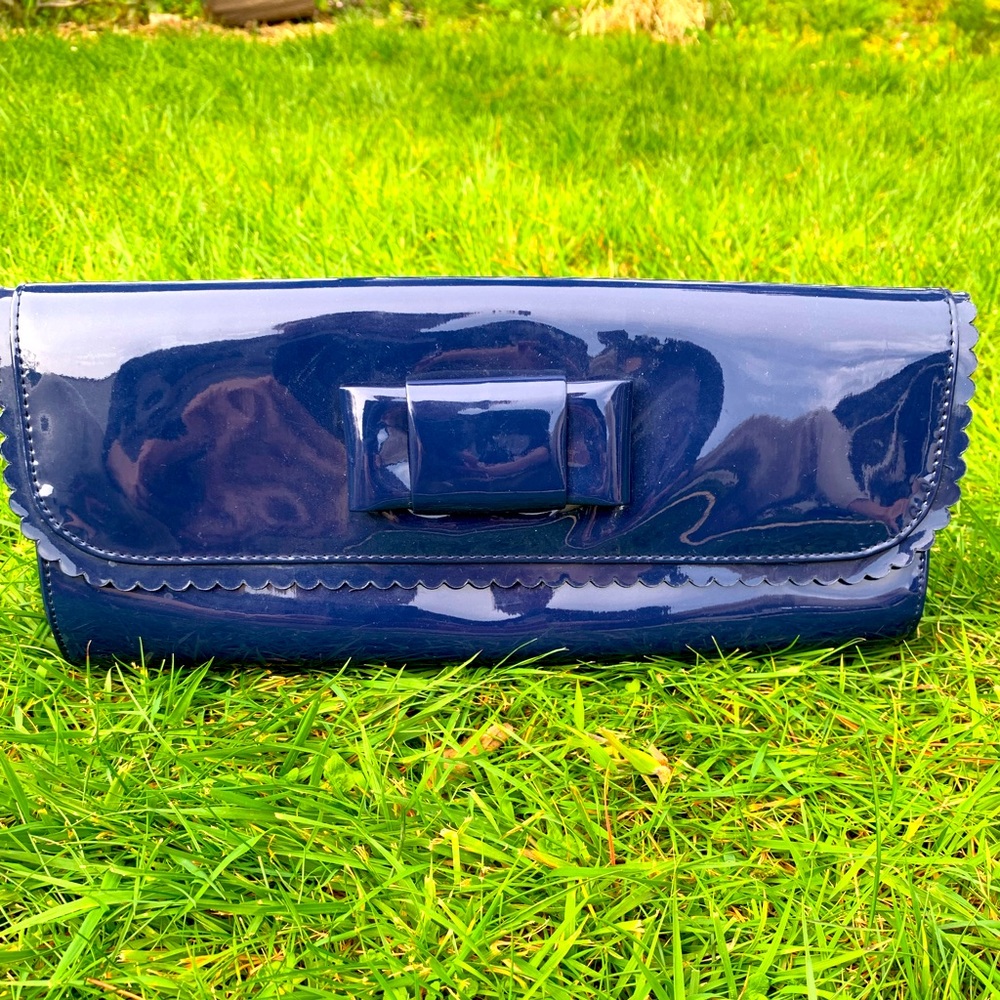 Adorable preppy clutch